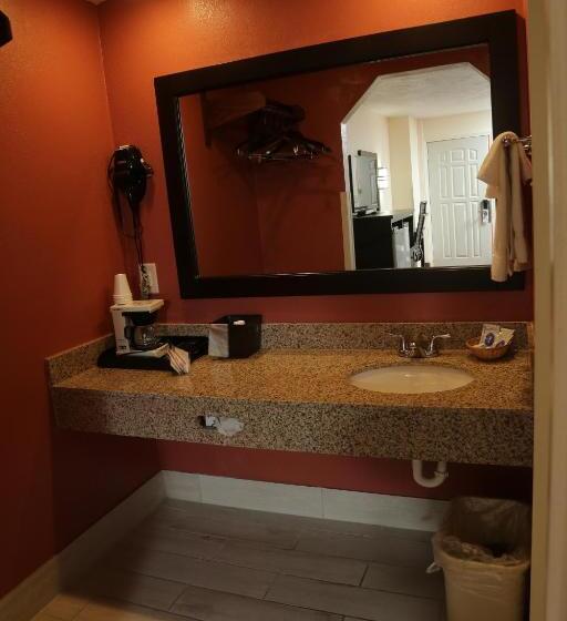 فندق على الطريق Budget Inn   Washington