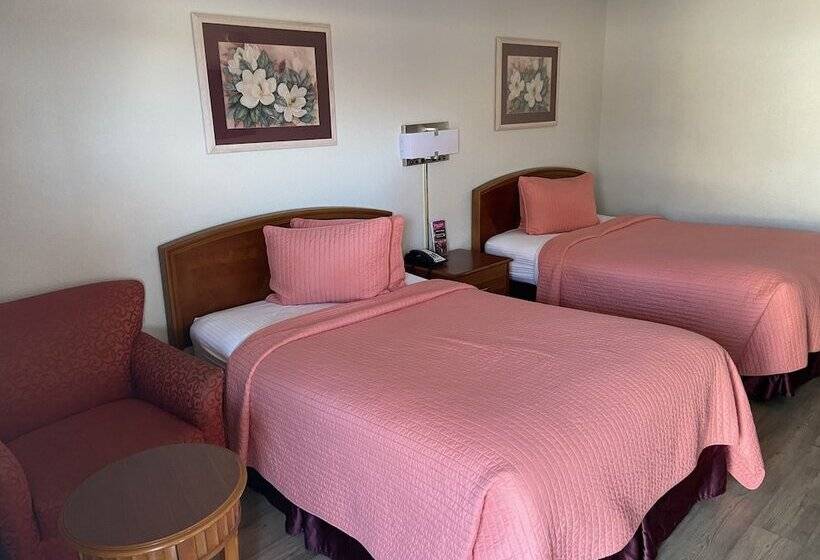 モーテル Colonial Inn