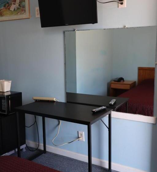 فندق على الطريق Economy Inn