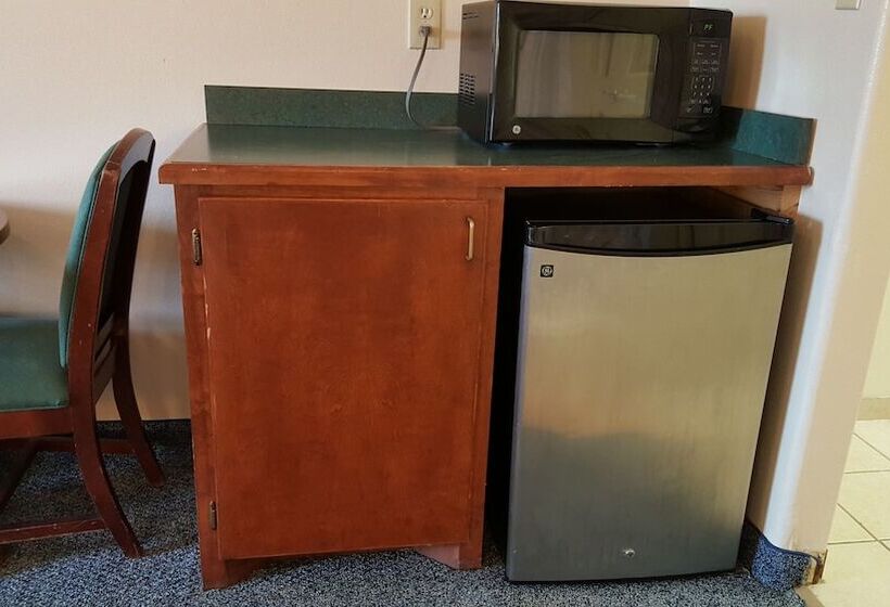 فندق على الطريق Flamingo Inn