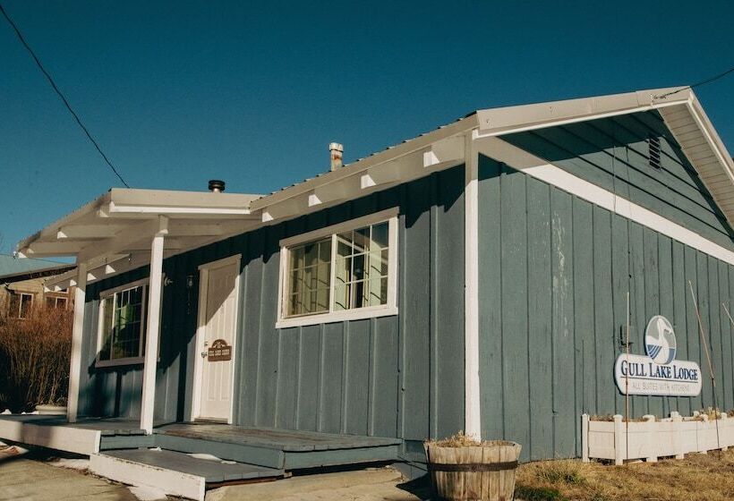 모텔 Gull Lake Lodge