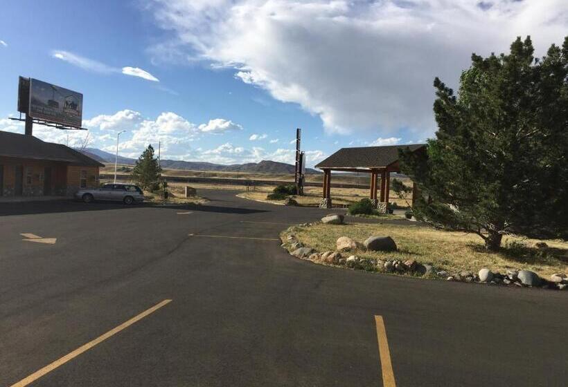 فندق على الطريق Holiday Lodge