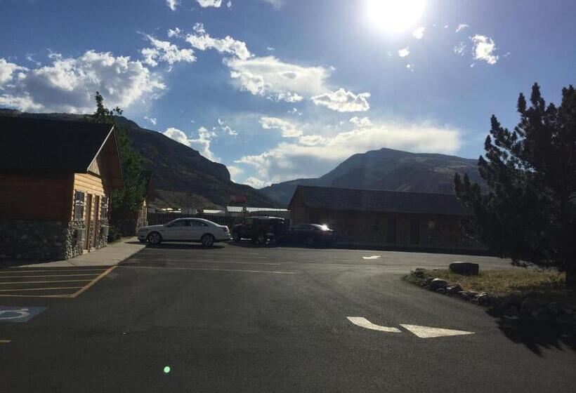 فندق على الطريق Holiday Lodge