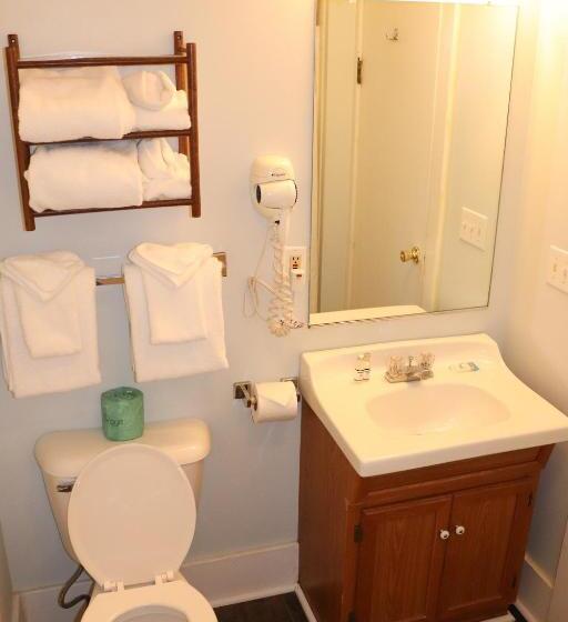 مُتل Heritage Of Lake George