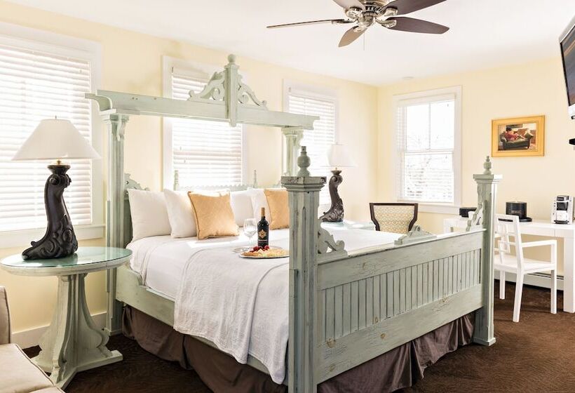 استراحتگاه Brass Key Guesthouse Adults Only