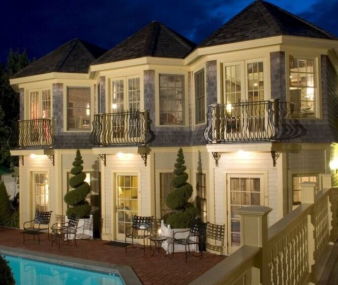 استراحتگاه Brass Key Guesthouse Adults Only