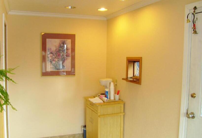 Stagecoach Inn Motel