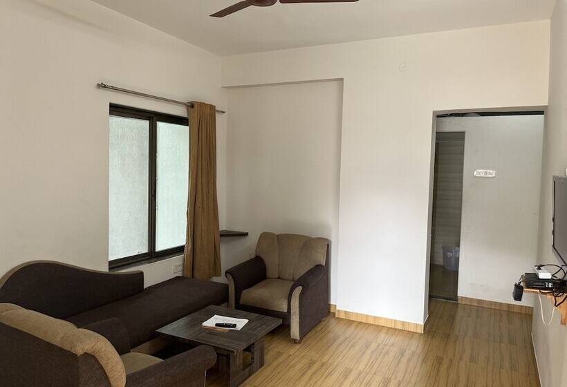 ホテル Ruturaj Inn