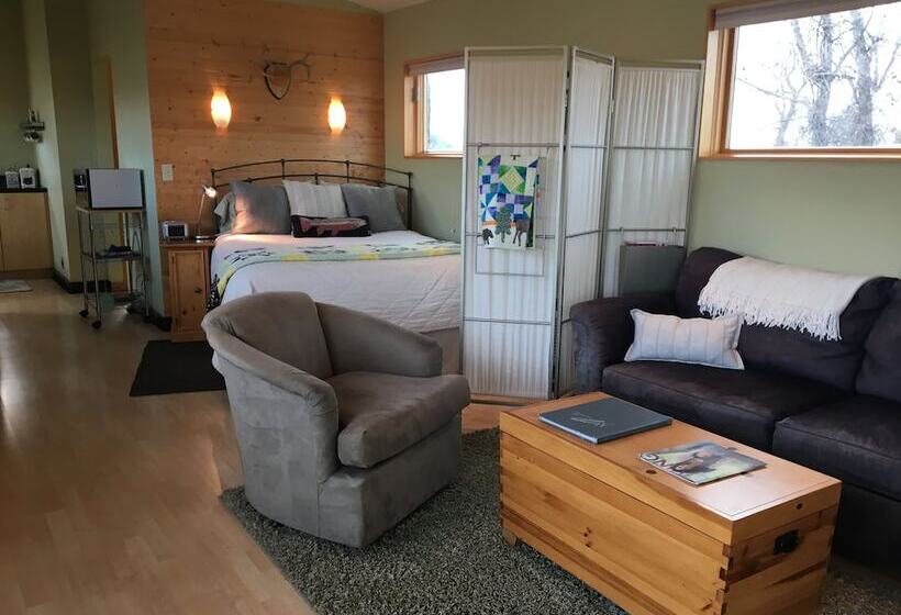 Bed and Breakfast Yellowstone River Lodge