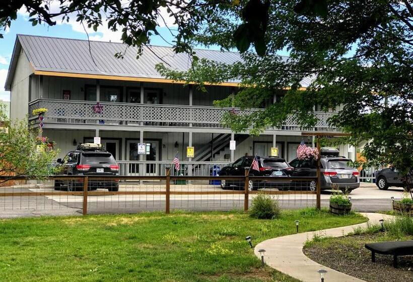 Healing Waters Resort And Spa