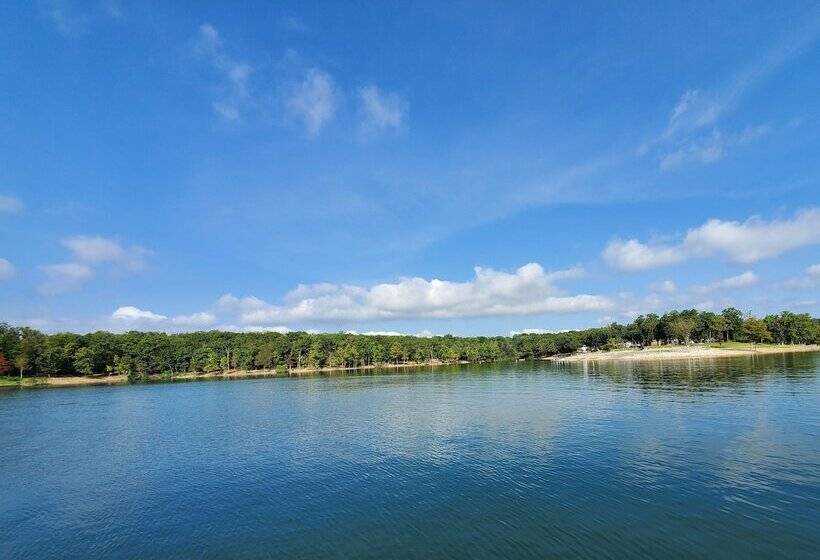 هتل Port Of Kimberling Marina & Resort