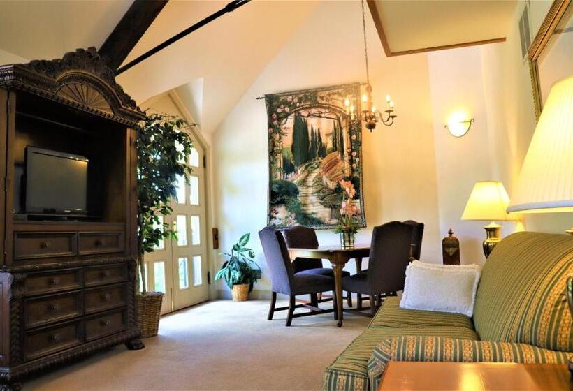 هتل The Gables At Stirling Guest