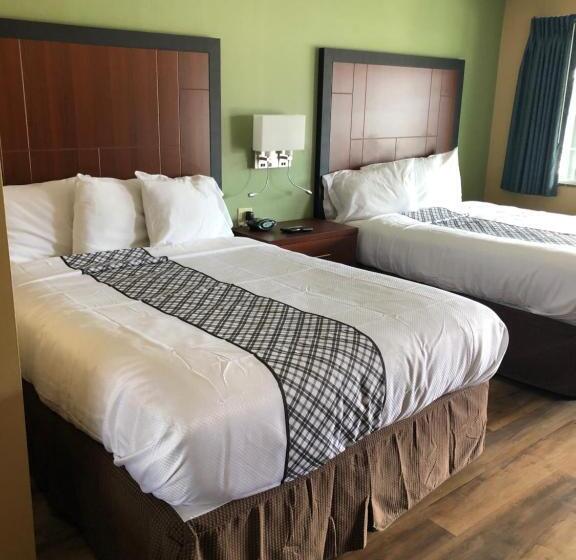 Knights Inn Motel