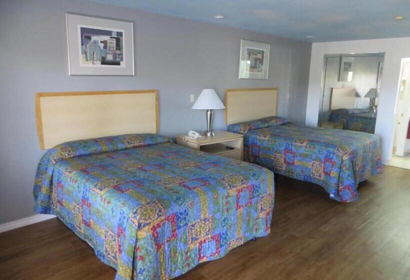 Мотель Mustang Inn And Suites