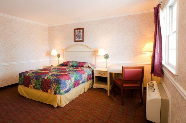 汽车旅馆  Rodeway Inn Fairfax