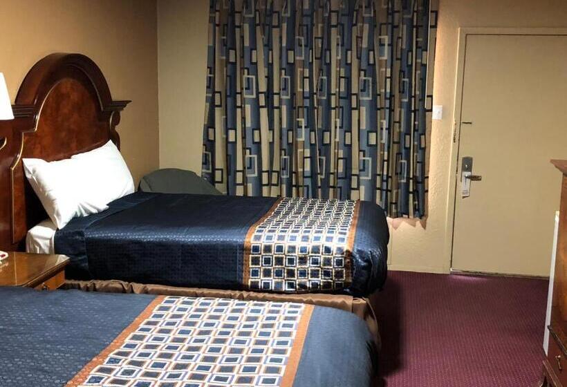مُتل Villa West Inn