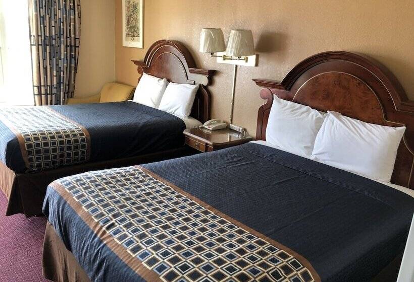 مُتل Villa West Inn