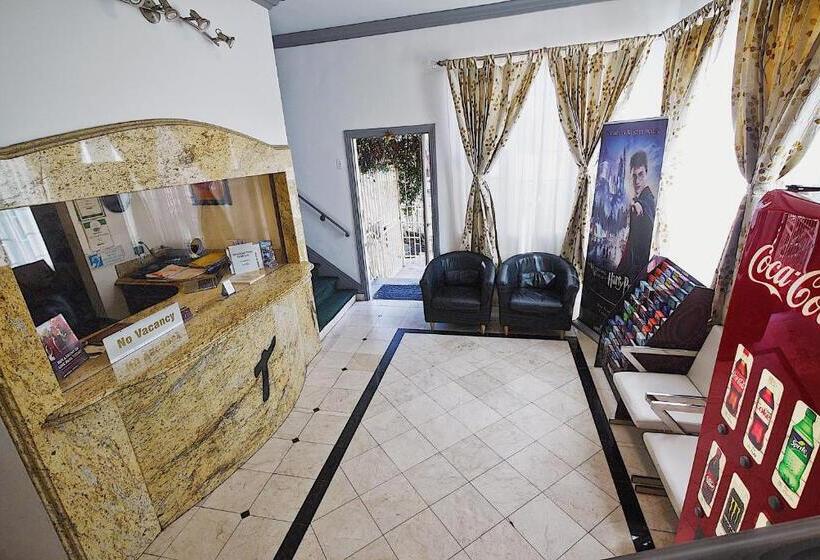 Trylon Hotel   Hollywood