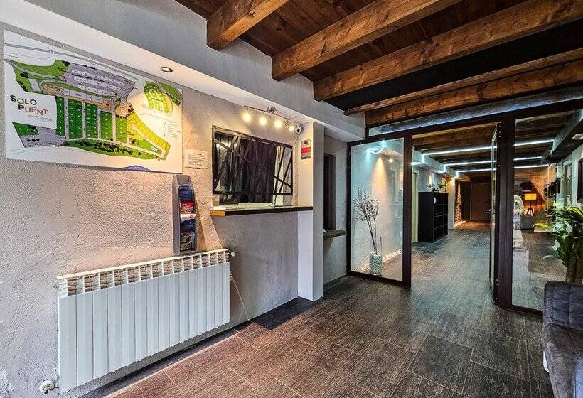 Hostel Backpacker Solopuent