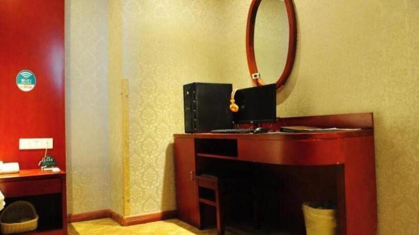 هتل Greentree Inn Ganzhou Sankang Temple Darunfa Express