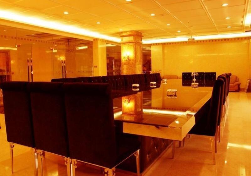 호텔 Greentree Inn Jiuquan Century Plaza