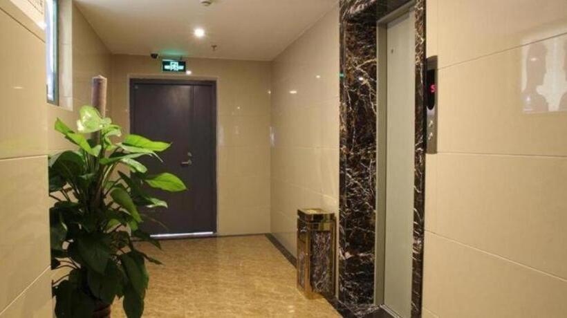 هتل Greentree Inn Shanghai Baoshan Yanghang Shuichan Road