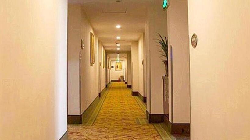 هتل Greentree Inn Shanghai  Hongqiao Hub Convention Center Jinghua Road Shell