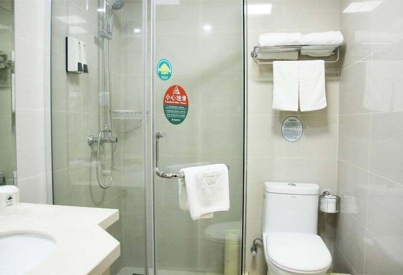 호텔 Greentree Inn Taicang Baolong Square