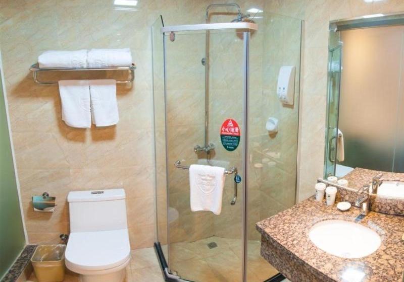 Отель Greentree Inn Urumqi Qiming Yuan Business Branch