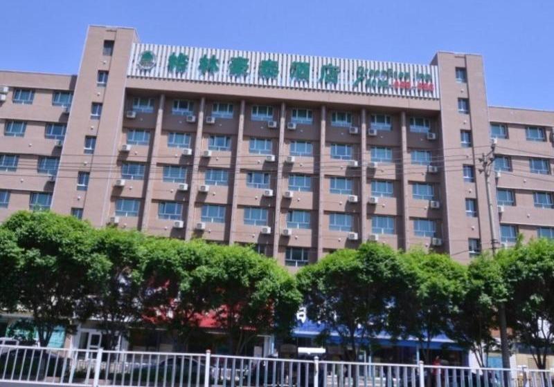 Отель Greentree Inn Urumqi Qiming Yuan Business Branch