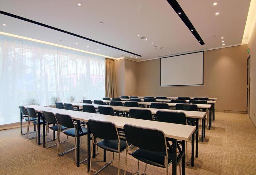 호텔 Home Inn Plus Kunmin Qingniang Road Jinying Plaza