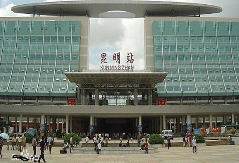 호텔 Home Inn Plus Kunmin Qingniang Road Jinying Plaza