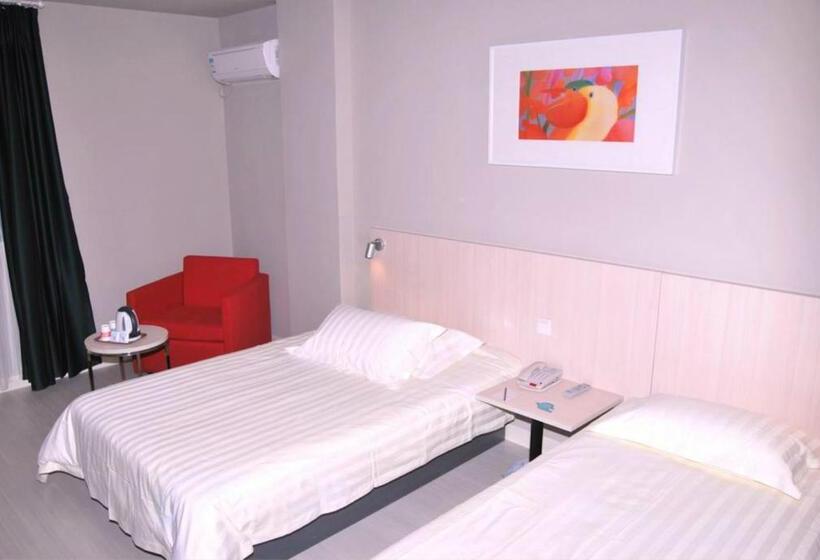 בית מלון כפרי Jinjiang Inn Qingdao Bus Station