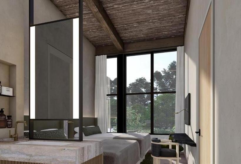 هتل Rivet House