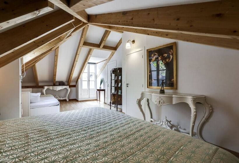 بنسيون Luxa Charm House
