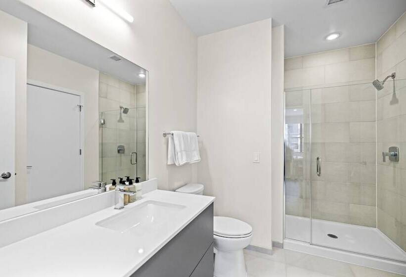 Placemakr Cathedral Heights