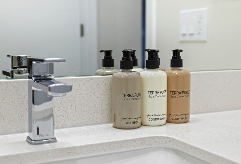 Placemakr Cathedral Heights