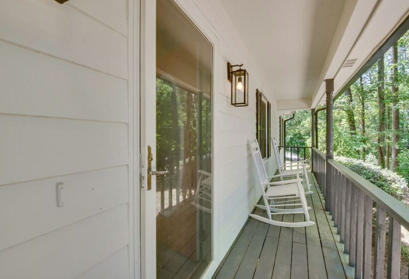 Athens Home W/ Deck   Near Sanford Stadium!