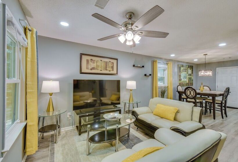 Athens Home W/ Deck   Near Sanford Stadium!