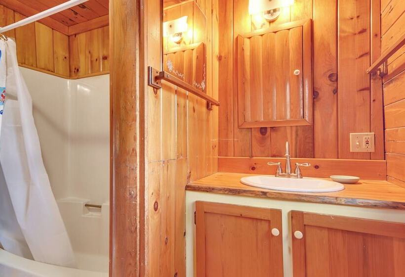 Charming Lovell Cabin   7 Mi To Kezar Lake!