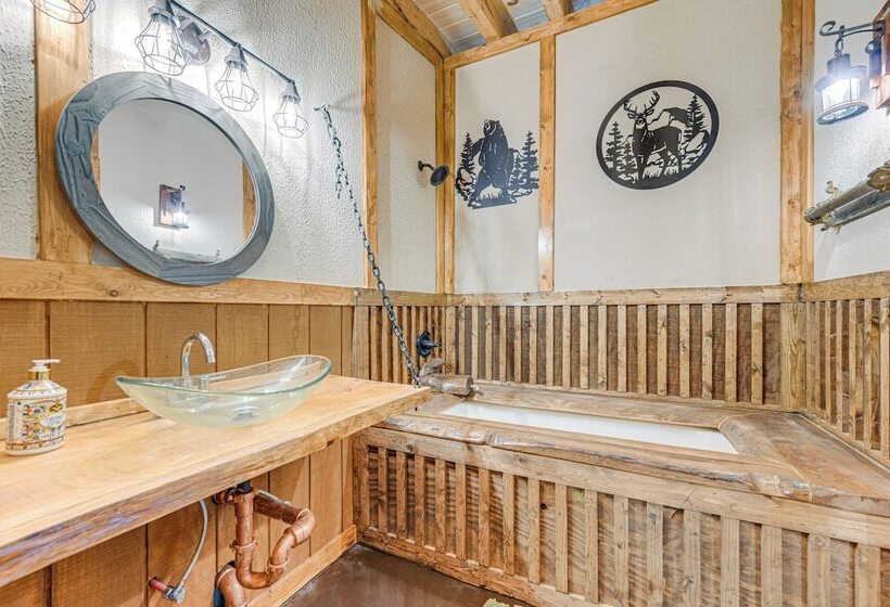 Hobbit Themed House On 6 Acres In Cosby