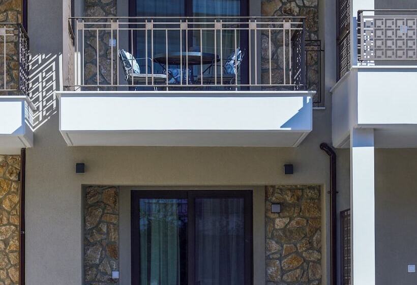 Epineio Comfort Living