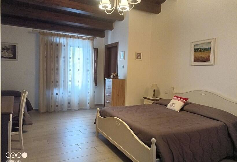 فندق ريفى Agriturismo Le Campanelle