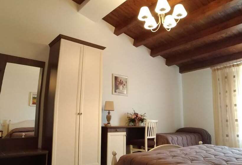 فندق ريفى Agriturismo Le Campanelle