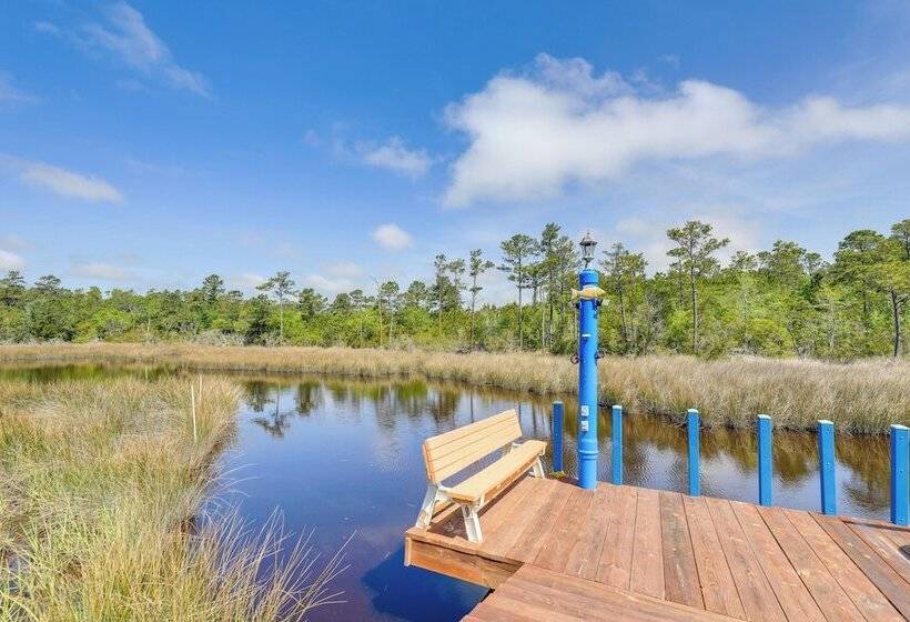 Newport Home W/ Private Balconies & Creek Access!