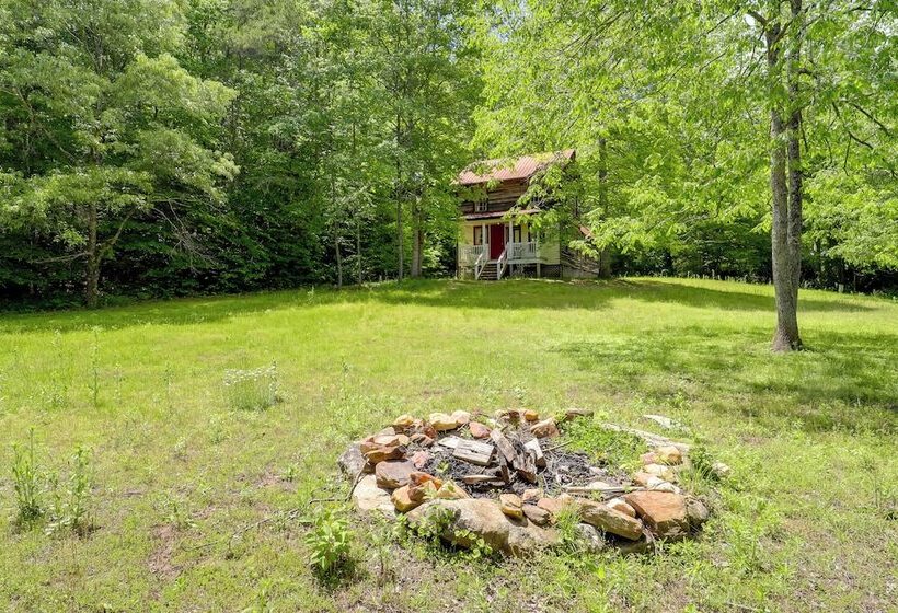 Fire Pit & Hot Tub: Dog Friendly Marion Retreat