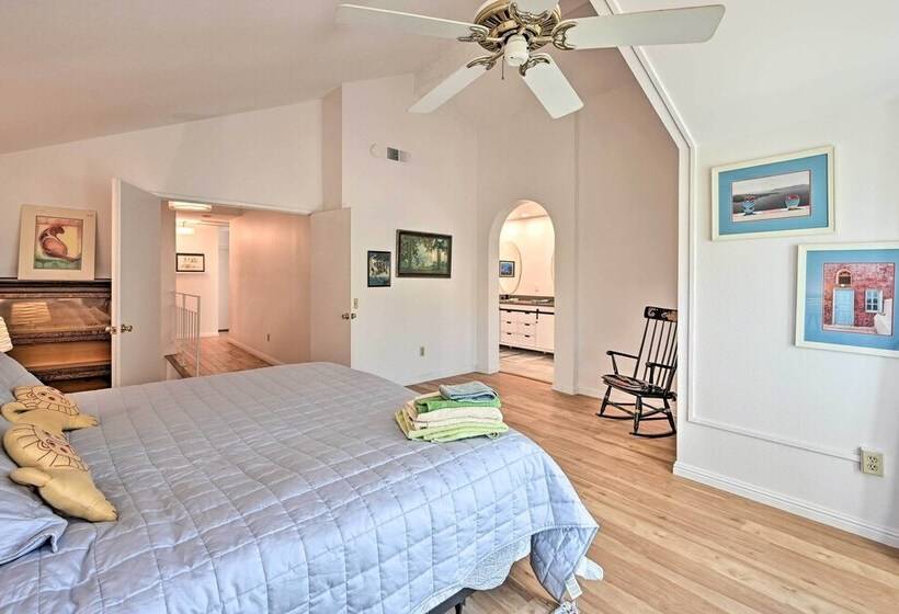 Spacious San Diego House W/ Yard + Patio!