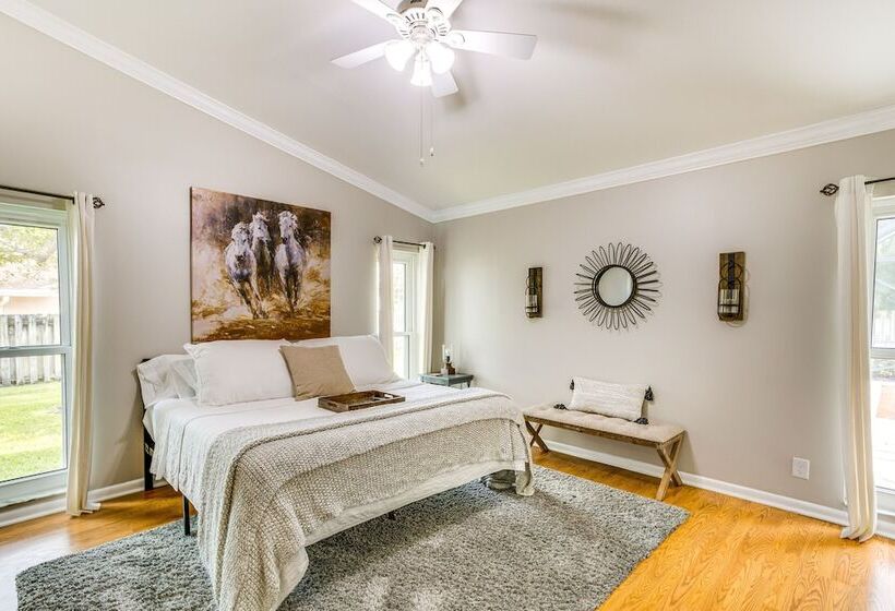 Wellington Vacation Rental: Private Saltwater Pool