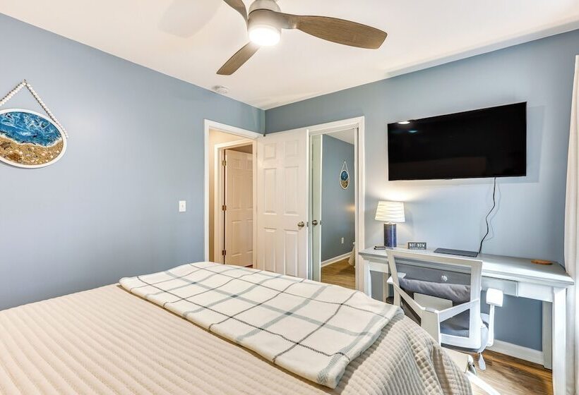 Wilmington Family Home: 6 Mi To Wrightsville Beach