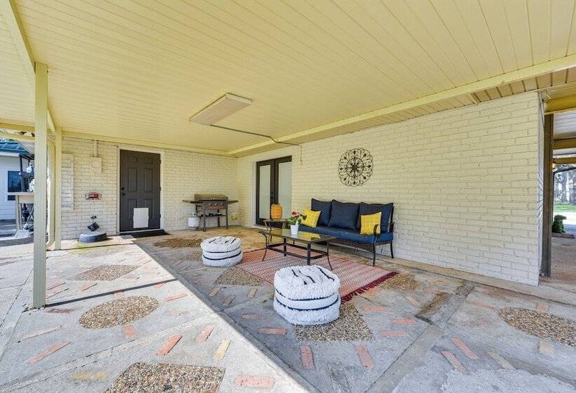 17 Mi To Lafayette: Maurice  Country Ranch Estate
